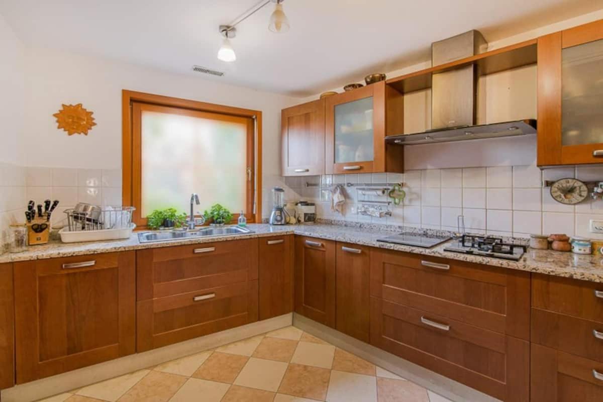 Appartement Barrio Tranquilo, Wifi De Fibra Optica, Metro Y Autobus. Almería